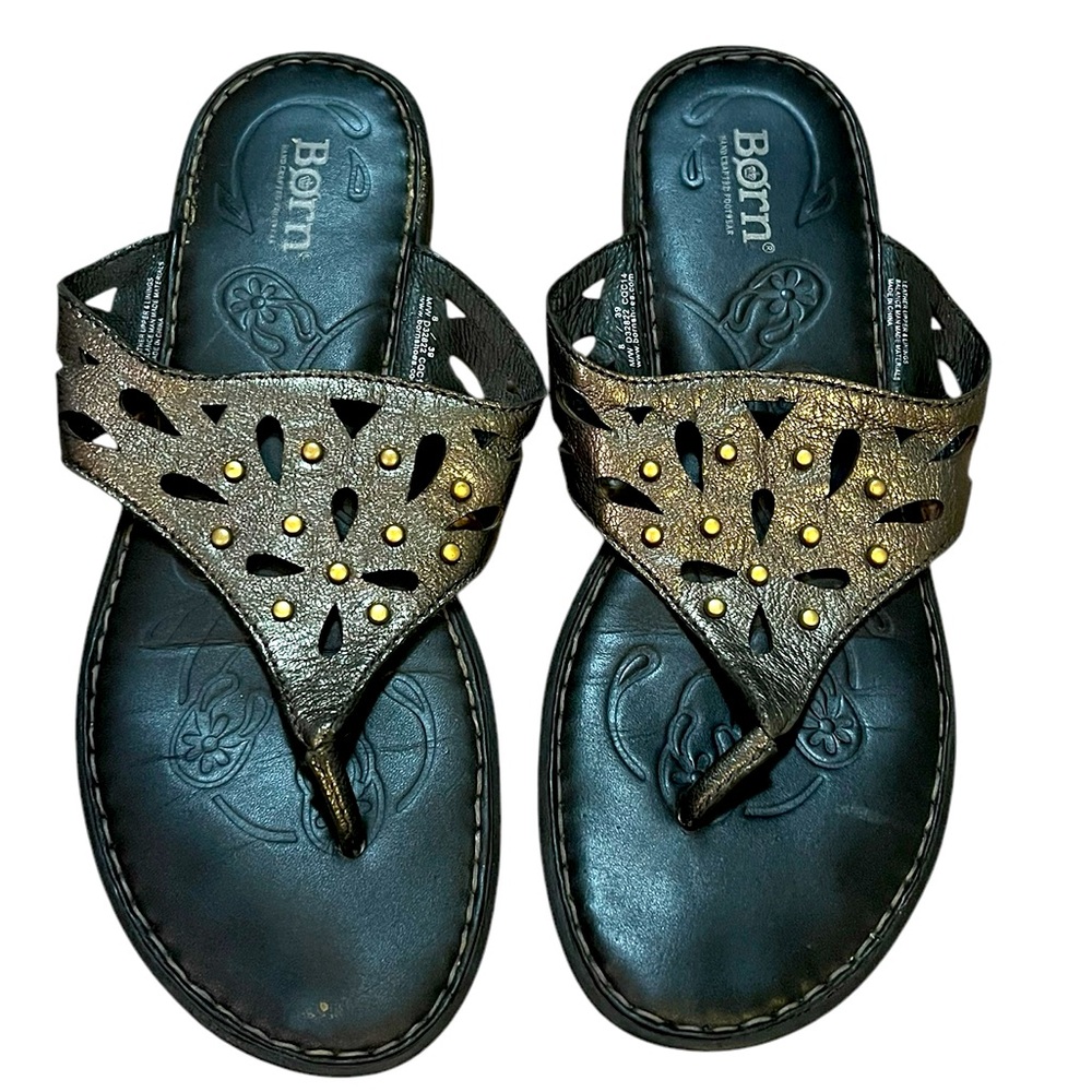 Born Akala thong sandal slide women's 8 slate metallic leather cut-outs like new